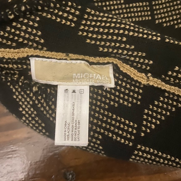 NWT Michael Kors Beanie - Picture 4 of 5